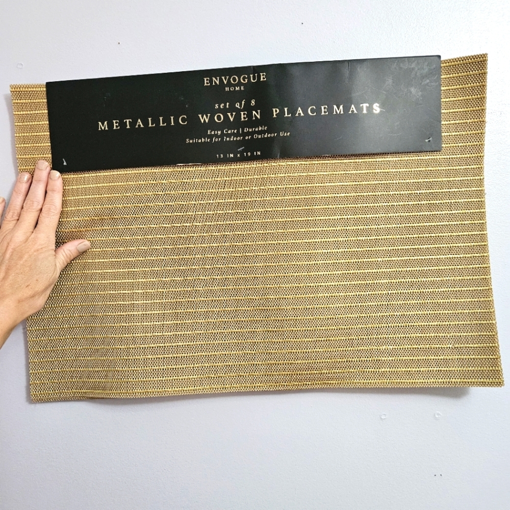 Holiday or Christmas  Placemats Metallic Woven Placemats NEW set of 8
